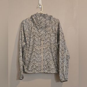 Varley Print Terrace Running Jacket Wind Breaker Mirrored Snake Size Small NWT